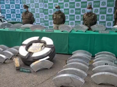 Tarapacá: Incautan 841 kilos de cocaína ocultos al interior de los neumáticos de un camión