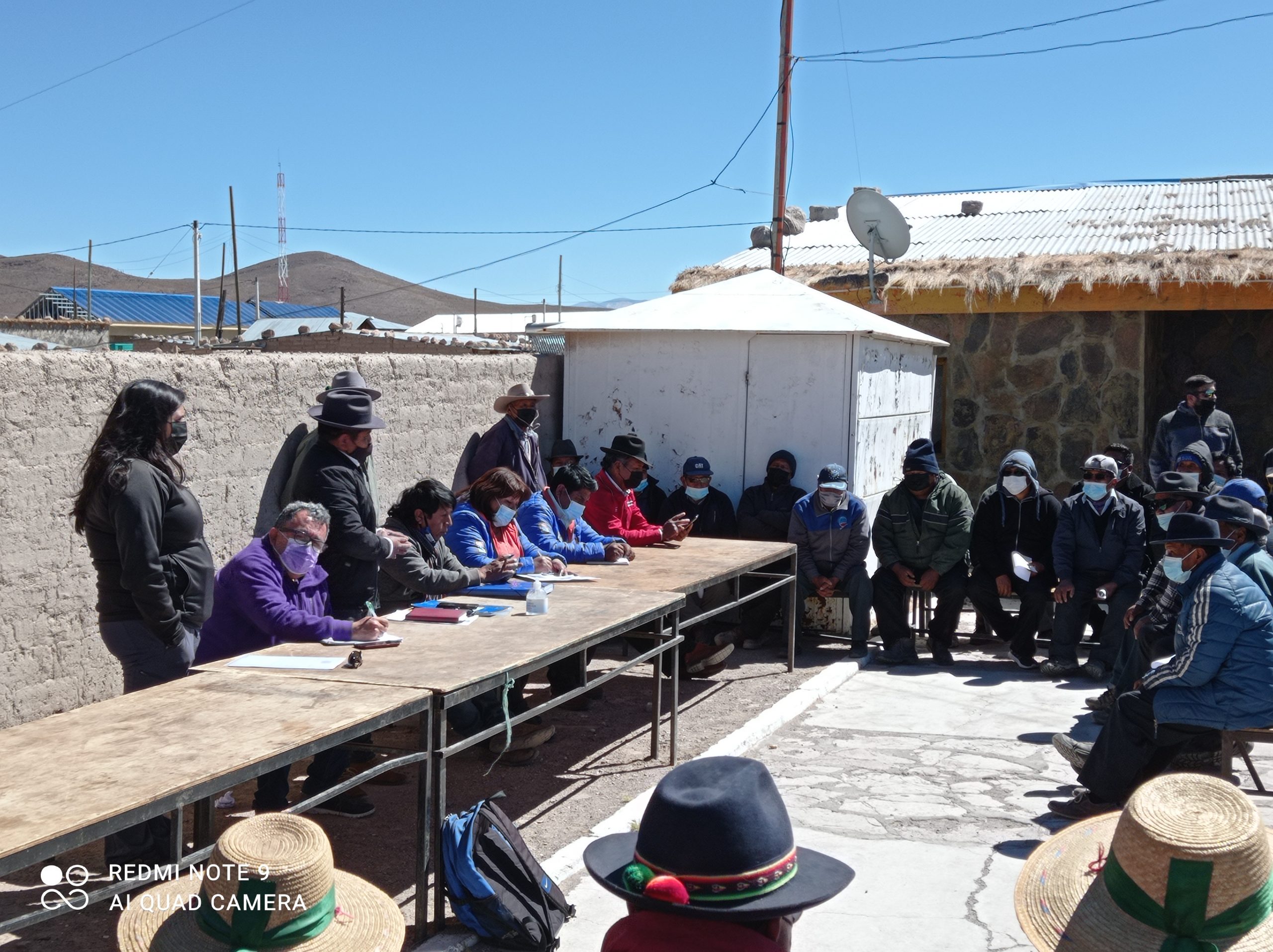 Core con vecinos de Cariquima  trataron temas como la conectividad eléctrica, de agua potable y vial