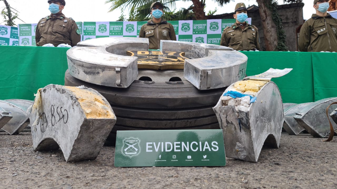 Operación “Aro 22”: OS-7 de Carabineros descubre camión que traía más de 800 kilos de droga ocultos al interior de  neumáticos