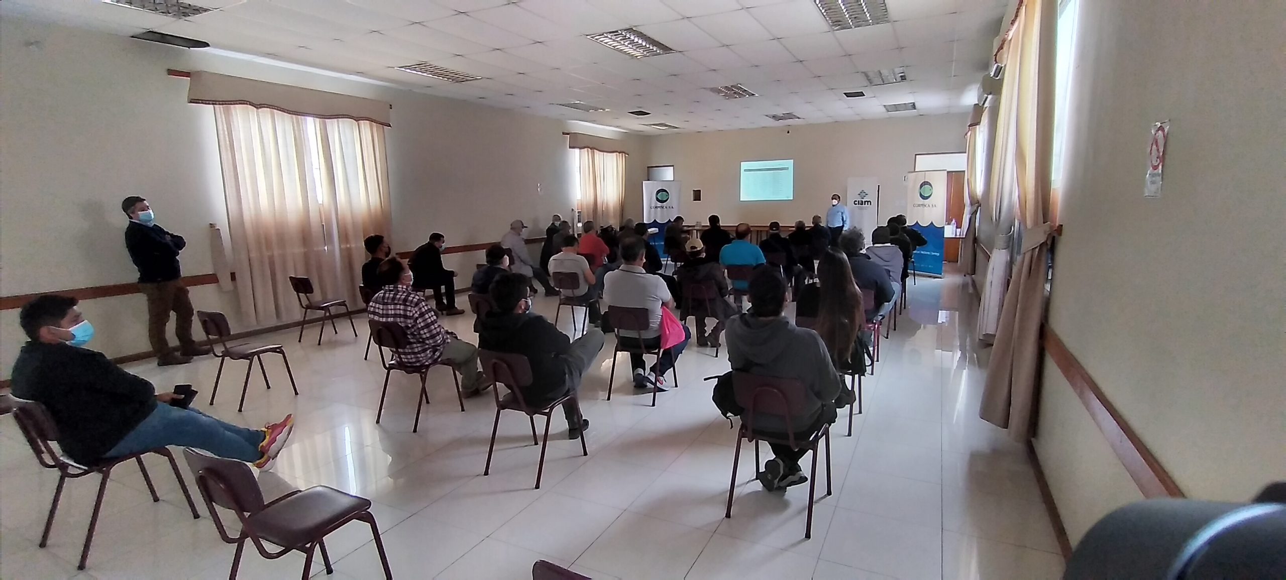 Corpesca y CIAM desarrollan taller de buenas prácticas pesqueras dirigido a pescadores artesanales