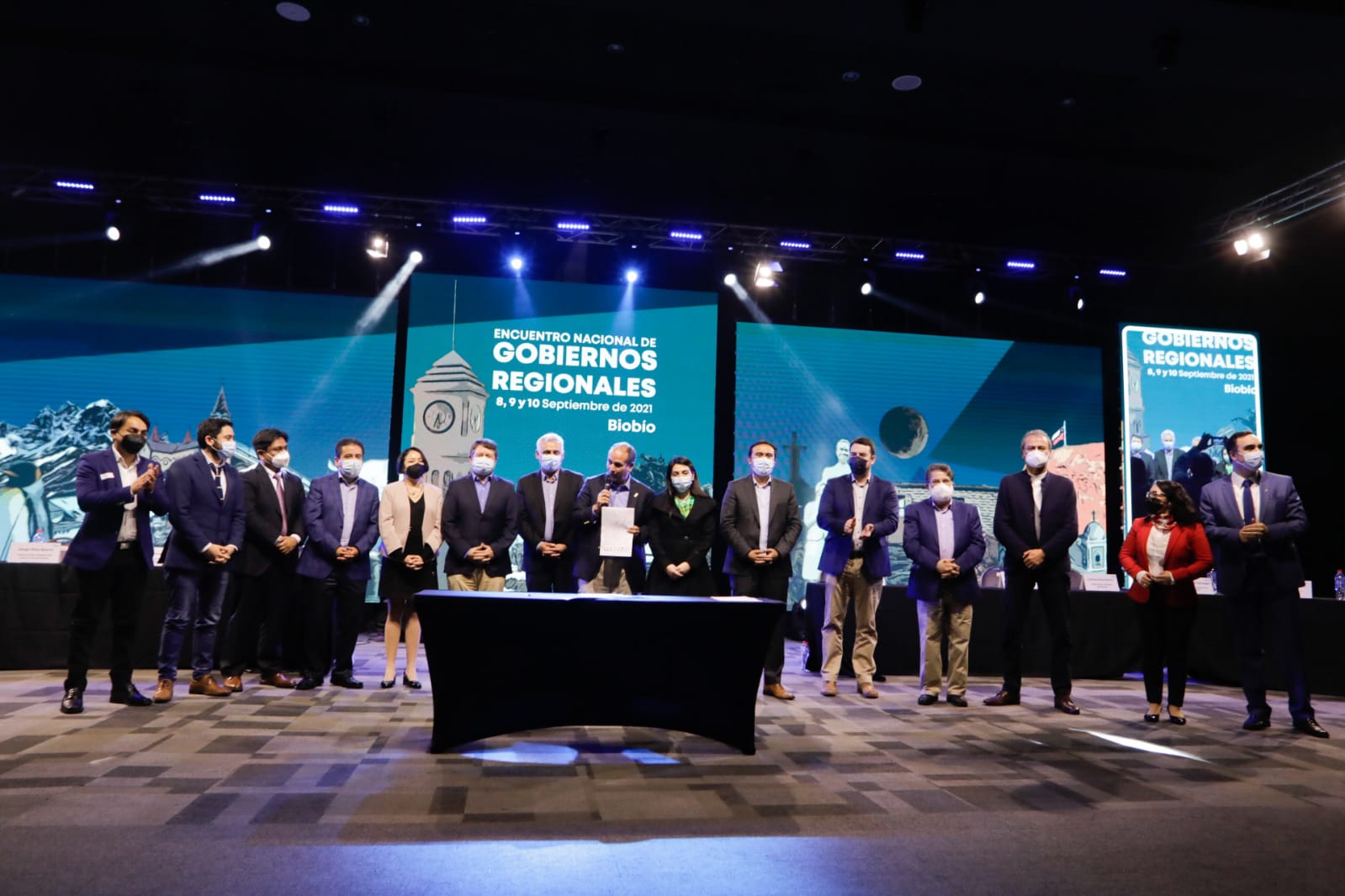 Gobernadores Regionales plantearon sus propuestas de descentralización a los candidatos presidenciales