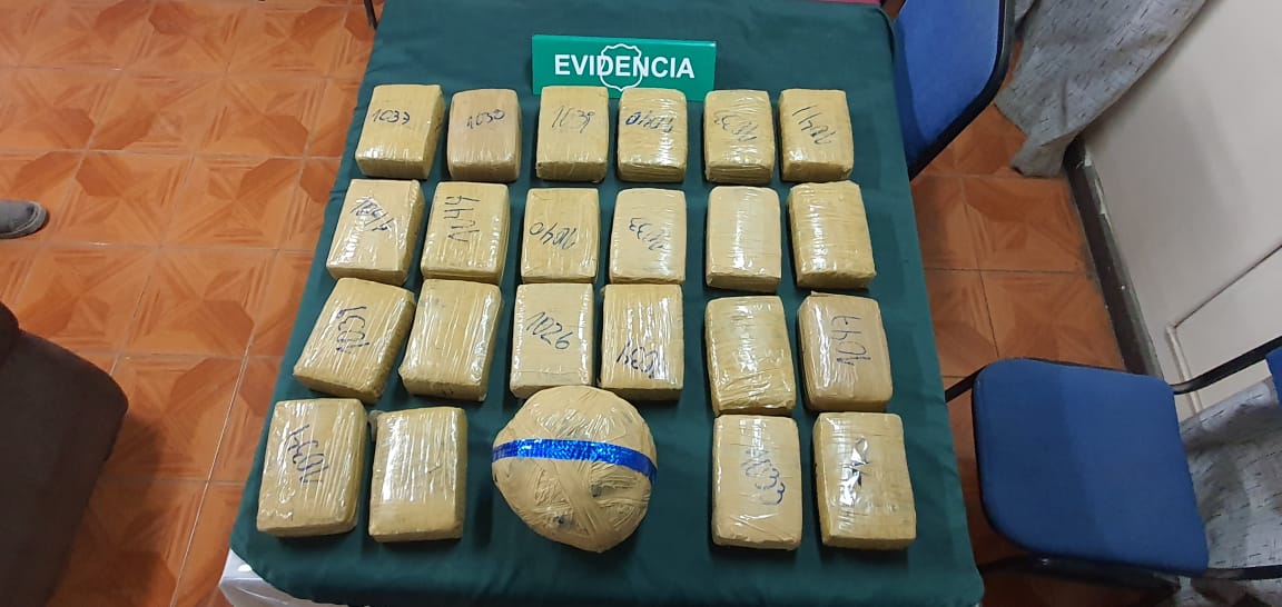 En dos procedimientos diferentes Carabineros detiene a ciudadanos extranjeros en la frontera por tráfico de droga