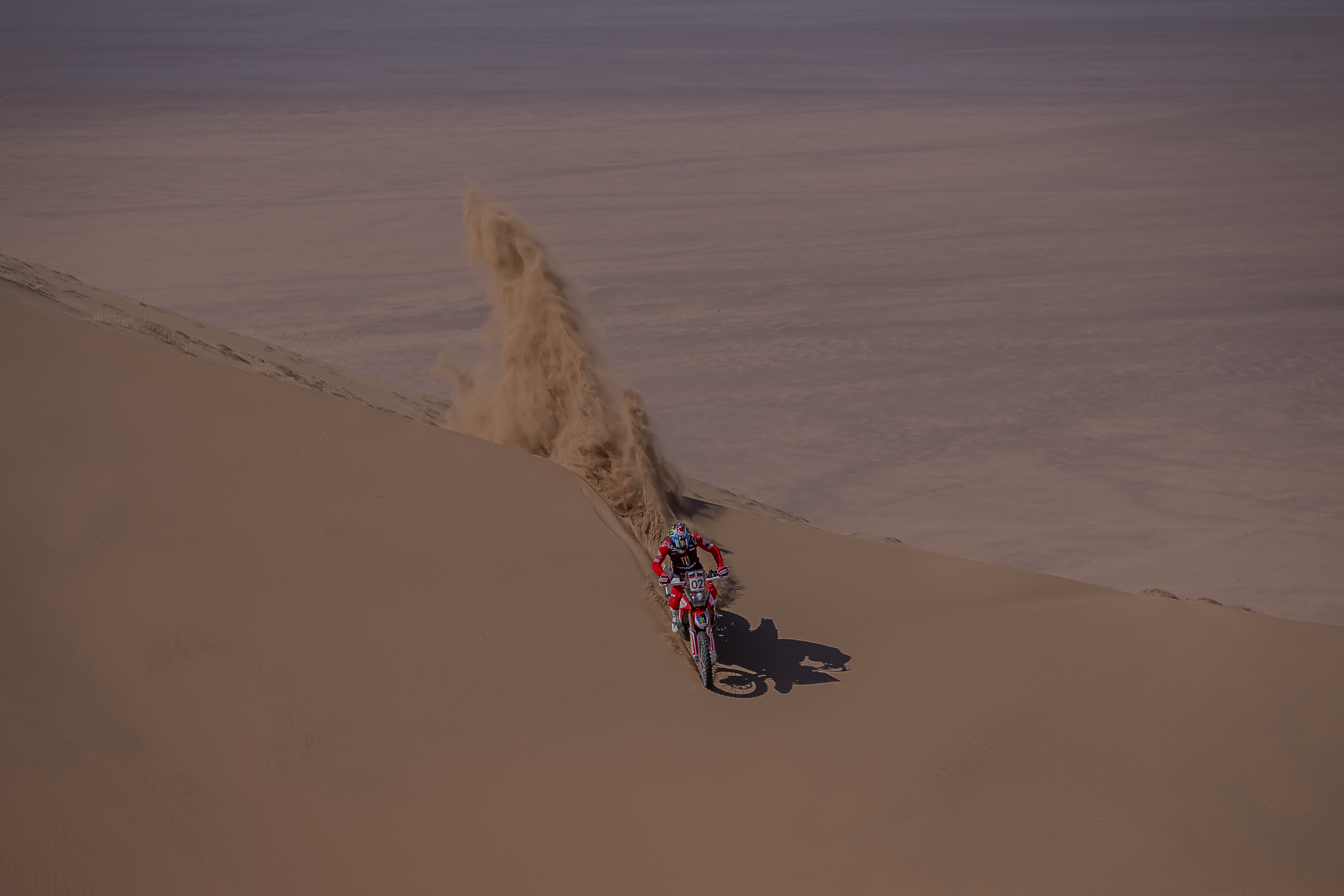 Atacama Rally: Nacho Cornejo sigue líder en las motos y Gerardo Rosselot se adueña de los side by side