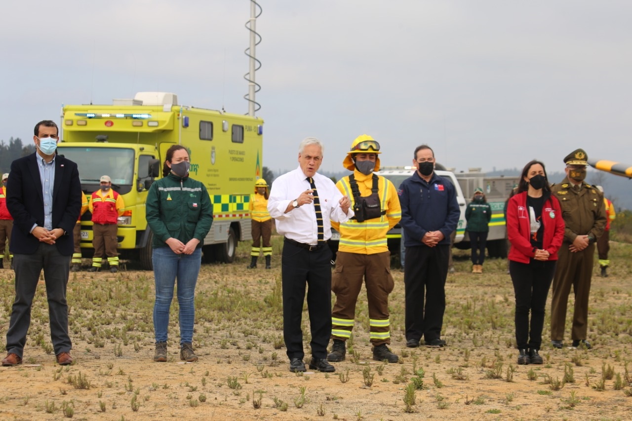 Presidente Piñera y ministra Undurraga presentan Plan Nacional Contra Incendios Forestales