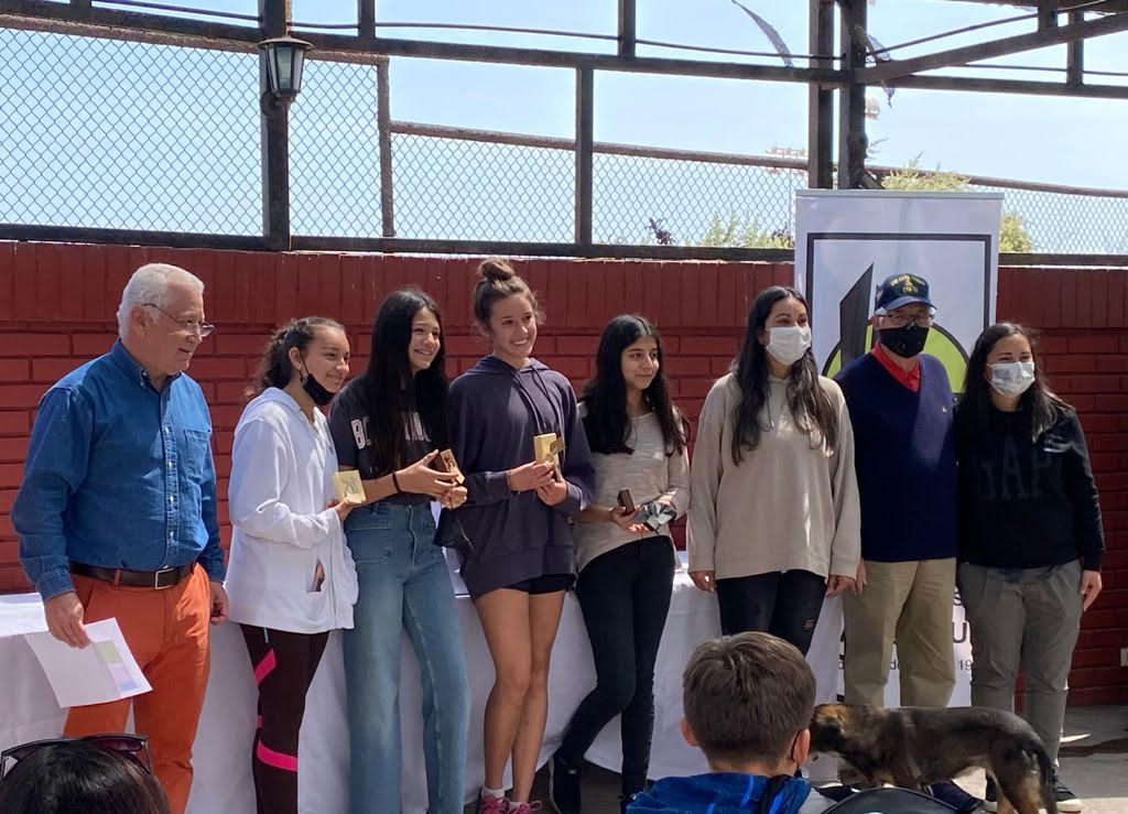 Club Huayquique destacó calidad formadora de Carlos Varas y resaltó  nuevas figuras del tenis iquiqueño