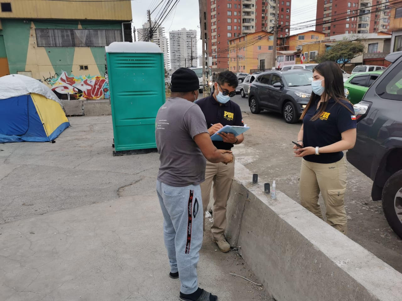 BICRIM de la PDI investiga hechos para dar con autores de la quemazón de pertenencias de venezolanos