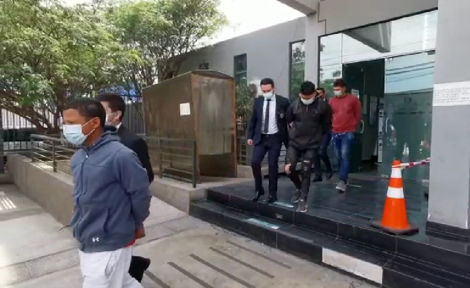 Detectives de la Britrap Arica detuvieron a tres extranjeros sorprendidos ingresando ilegalmente a 27 personas