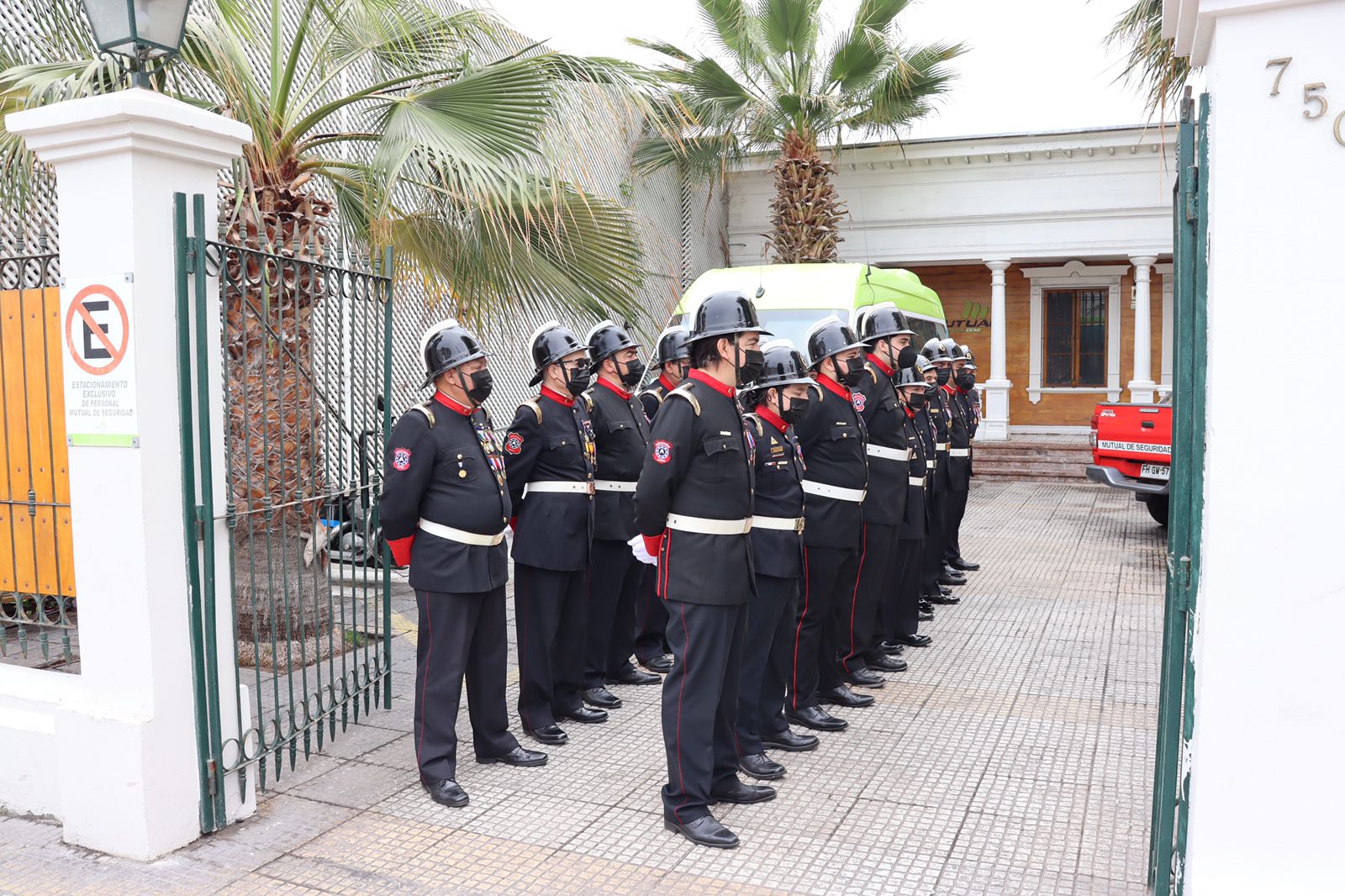 Compañía “Sargento Aldea N° 6” de Iquique celebró 144 años reconociendo a su Bombero Insigne