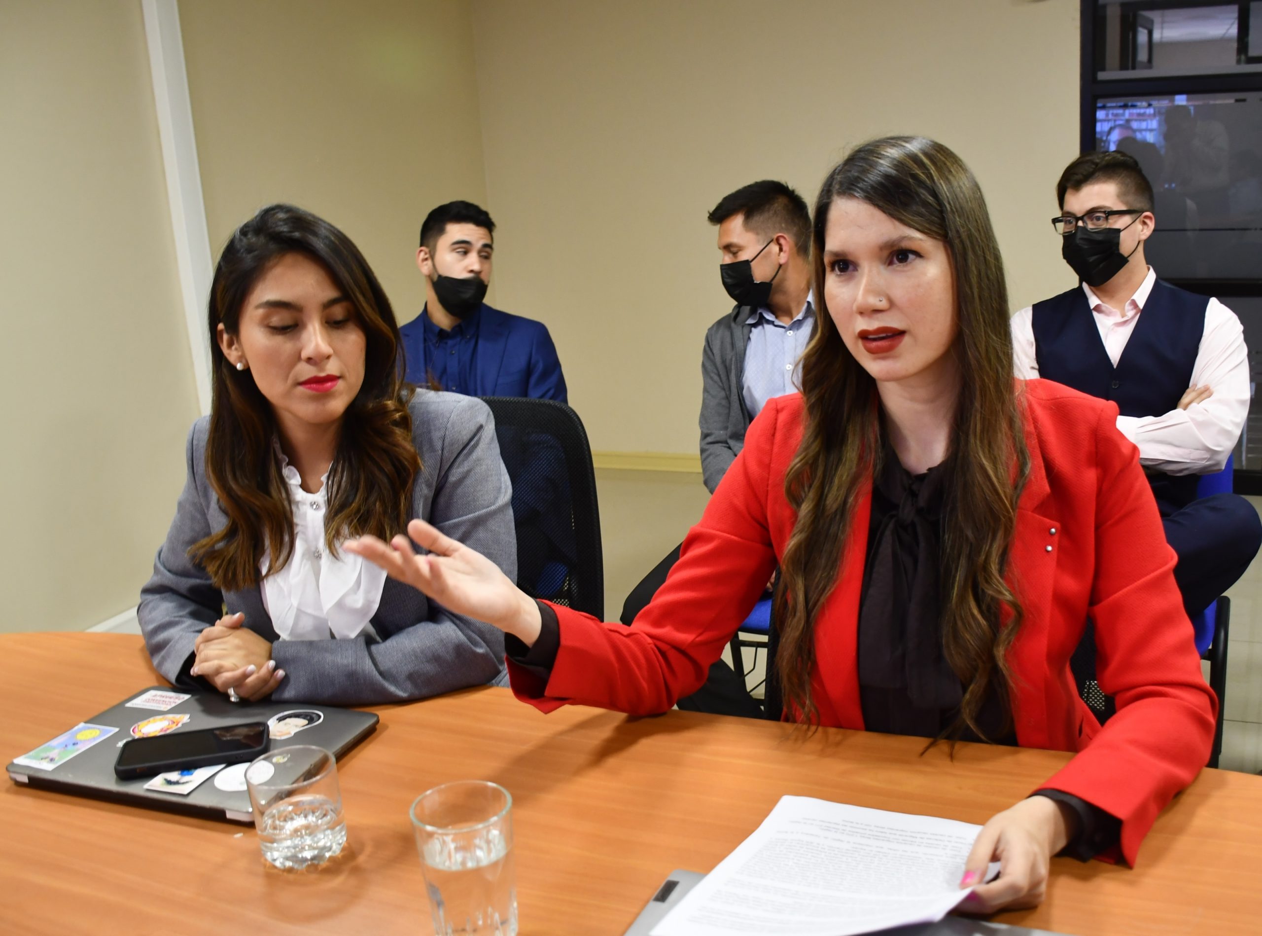 Equipo del piloto de defensa de migrantes de Tarapacá expuso en seminario sobre migración y sistema penal