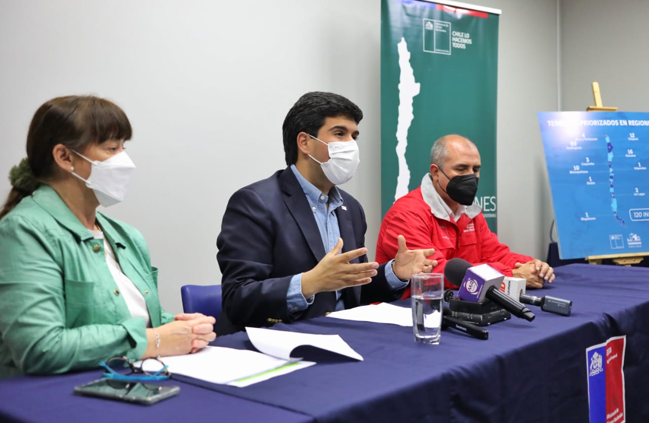 Ministro Isamit en Tarapacá anunció que licitarán 120 inmuebles correspondientes al Plan de Terrenos Priorizados
