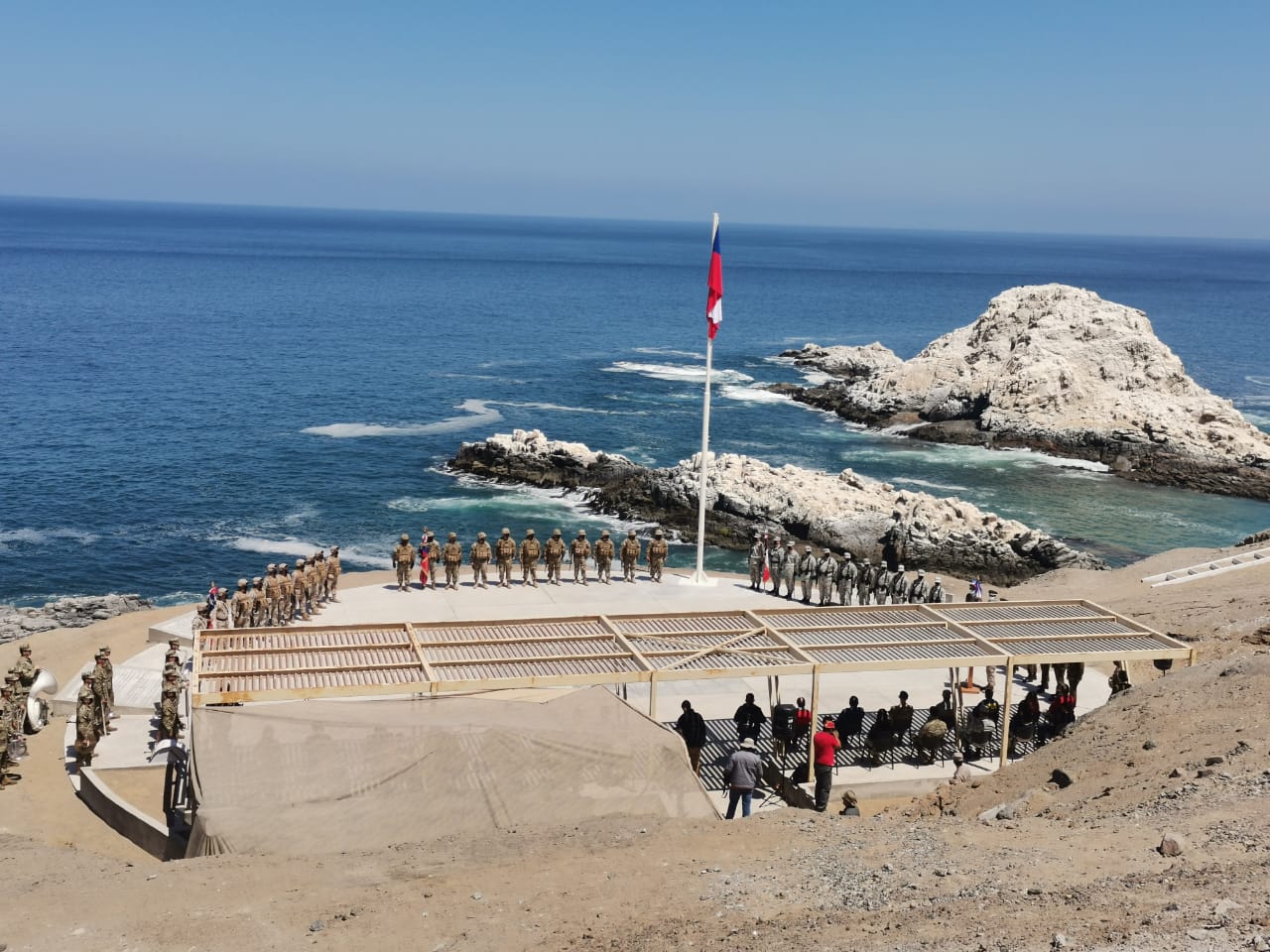 Autoridades civiles y militares conmemoraron el 142 aniversario del desembarco, asalto y toma de Pisagua