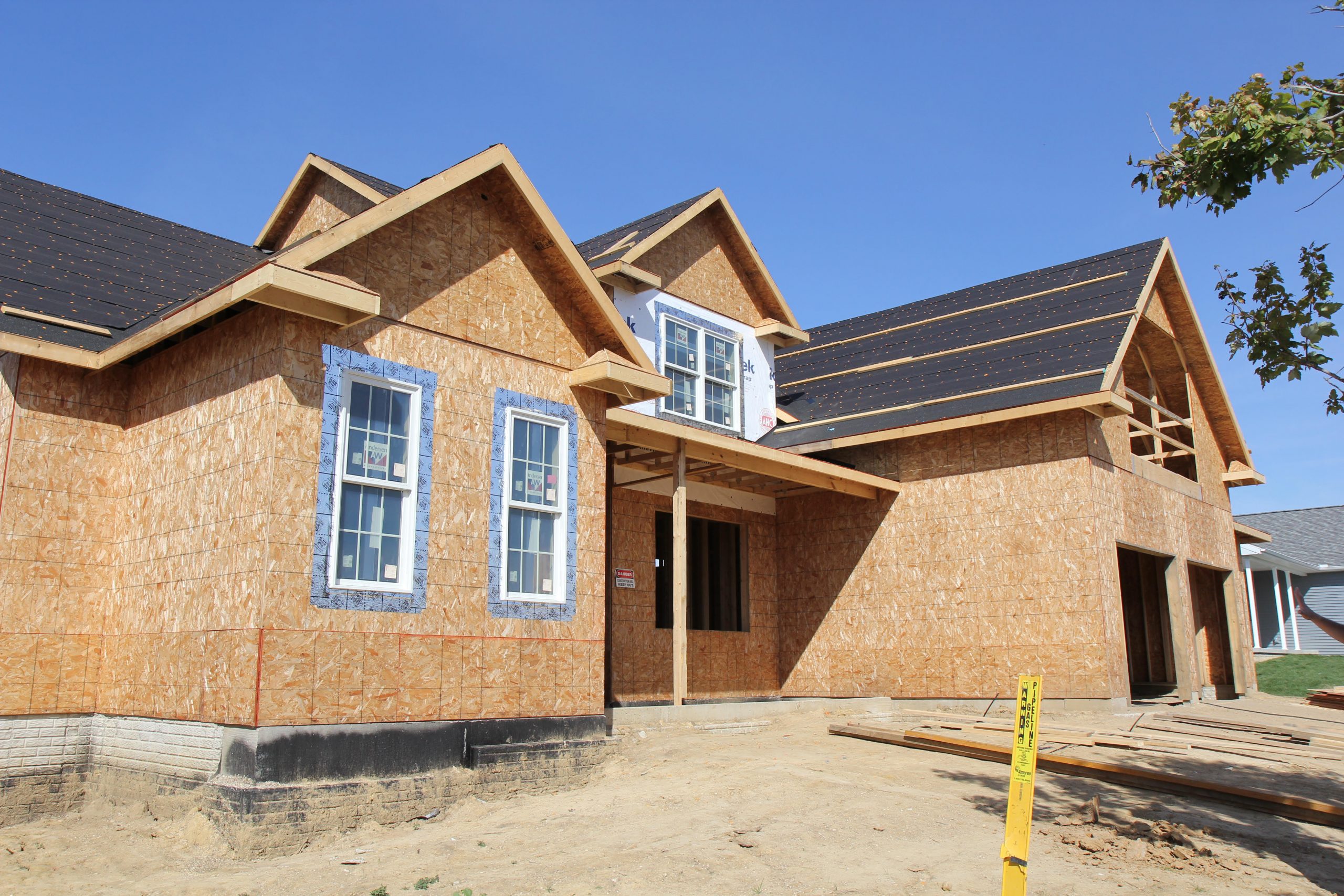 Expertos esperan un crecimiento en el sector de la construcción y una recuperación en el mercado de la madera de ingeniería para 2022