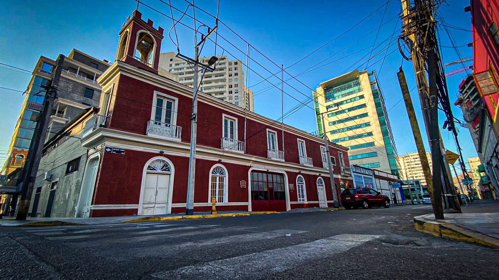 Bomberos de Iquique en alerta por inmobiliaria que quiere adueñarse de histórico cuartel