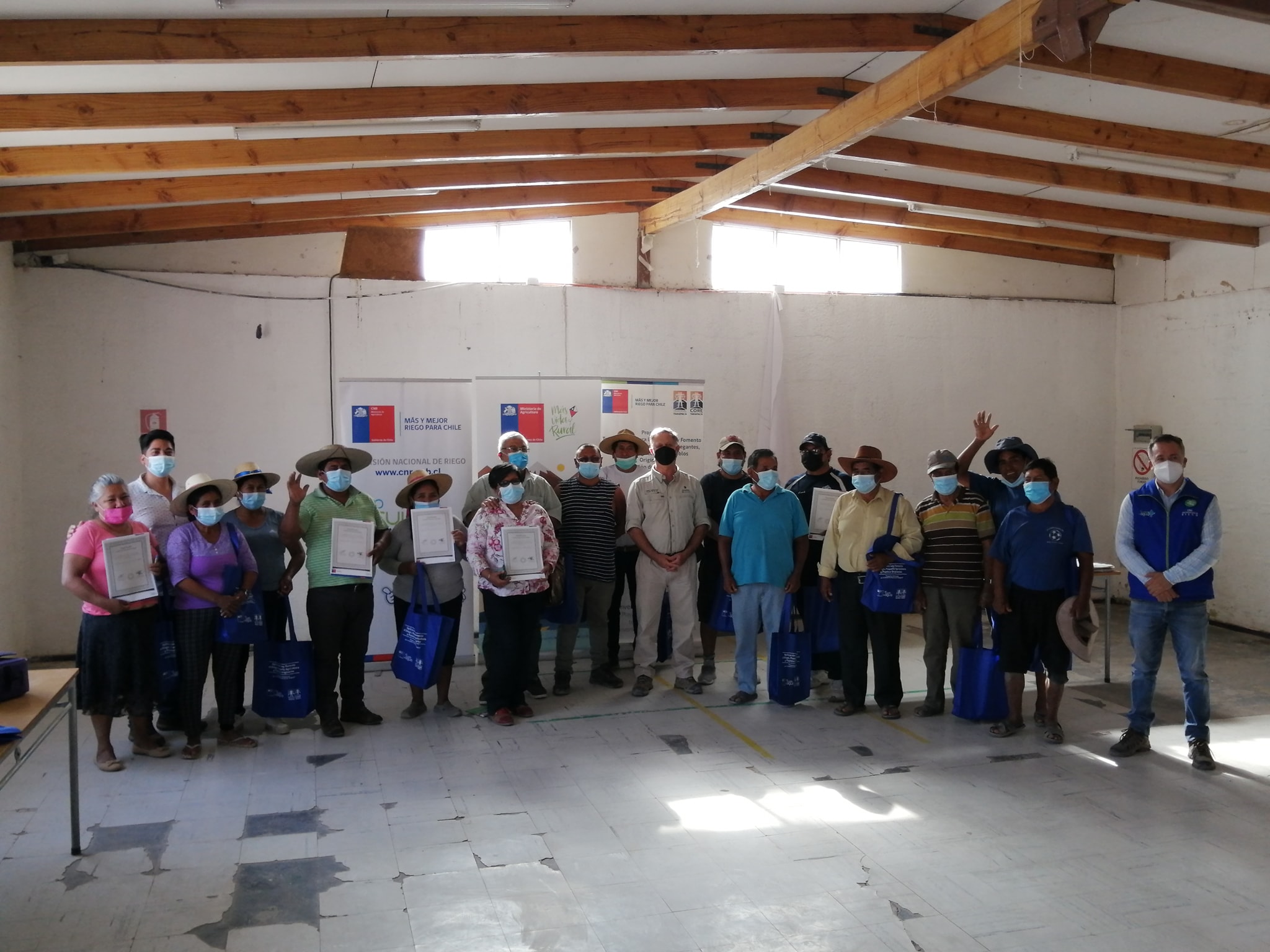 Mil 143 millones de pesos entregaron a agricultores de Huara, Pica y Camiña