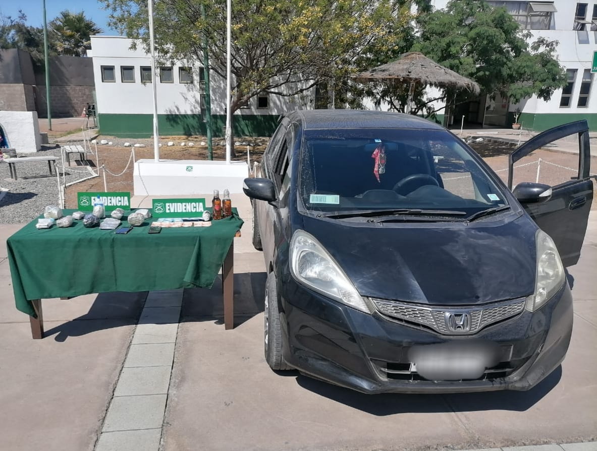 Detenidos por lanzar objetos al interior de la cárcel de Alto Hospicio