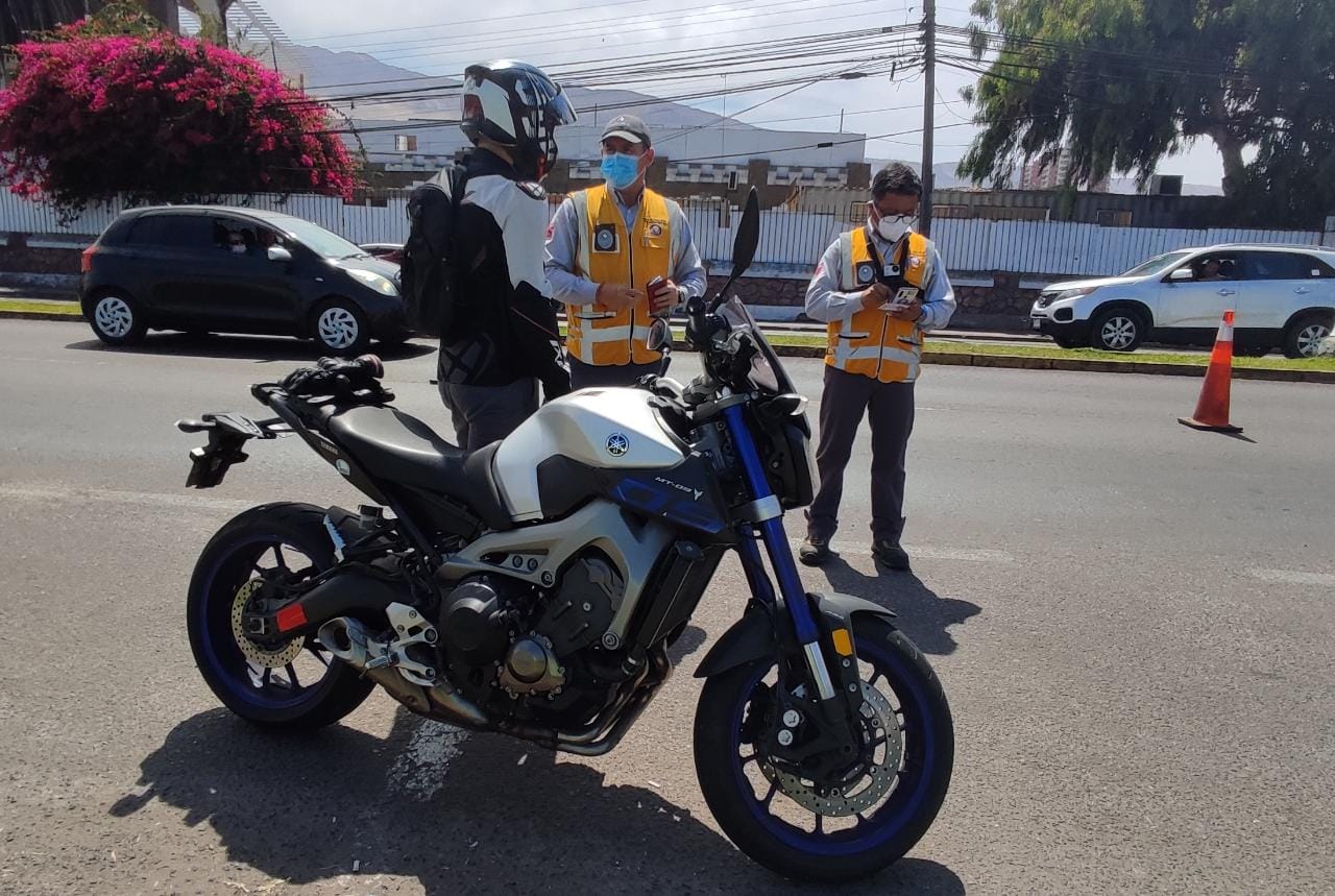 Transportes aumenta fiscalización a motoristas en la región de Tarapacá