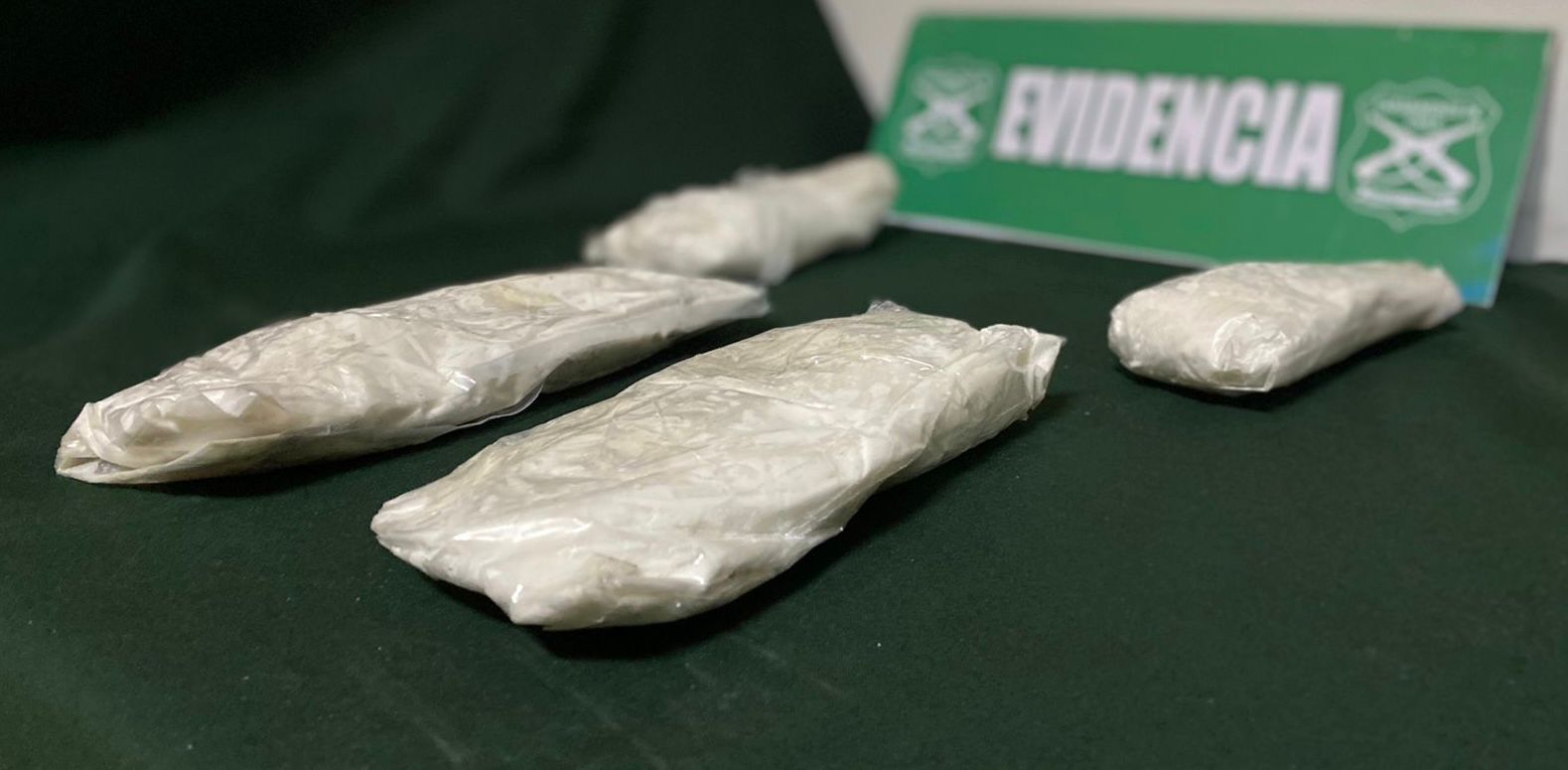 Dos detenidos por tráfico de drogas en la ruta costera A-1