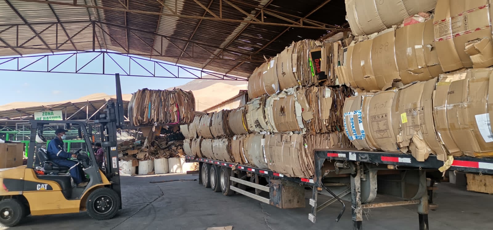 Iquique: Recynor recicló más de 500 toneladas de cartón y 36 toneladas de vidrio durante el 2021
