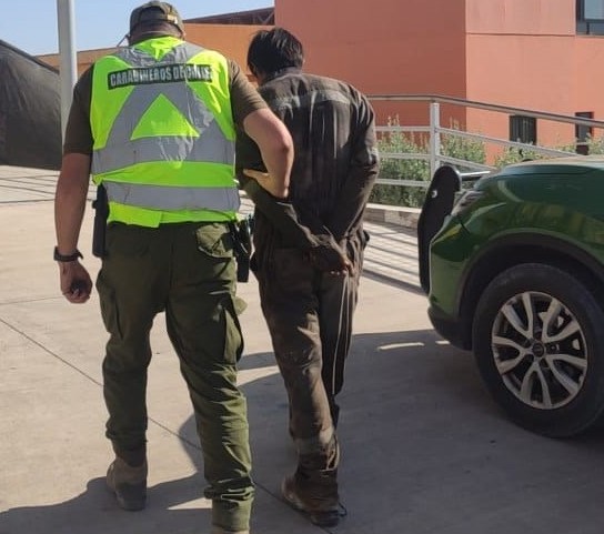 Detenido por receptación de vehículo en sector de Comiña, comuna de Pica