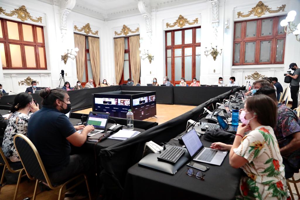 Comisión de Sistemas de Justicia aprueba sus primeras iniciativas de norma