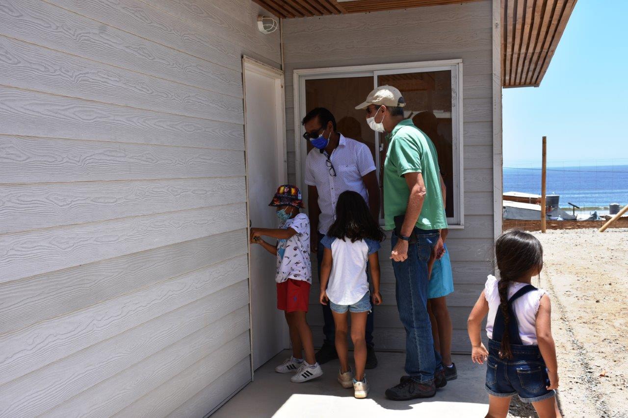 28 familias de Caleta San Marcos inician una nueva vida con casa propia