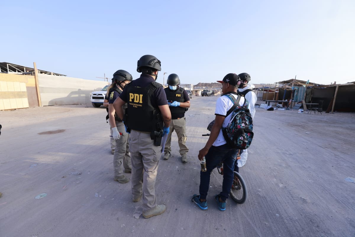 PDI Tarapacá realizó fiscalización en toma “La Mula” en la comuna de Alto Hospicio