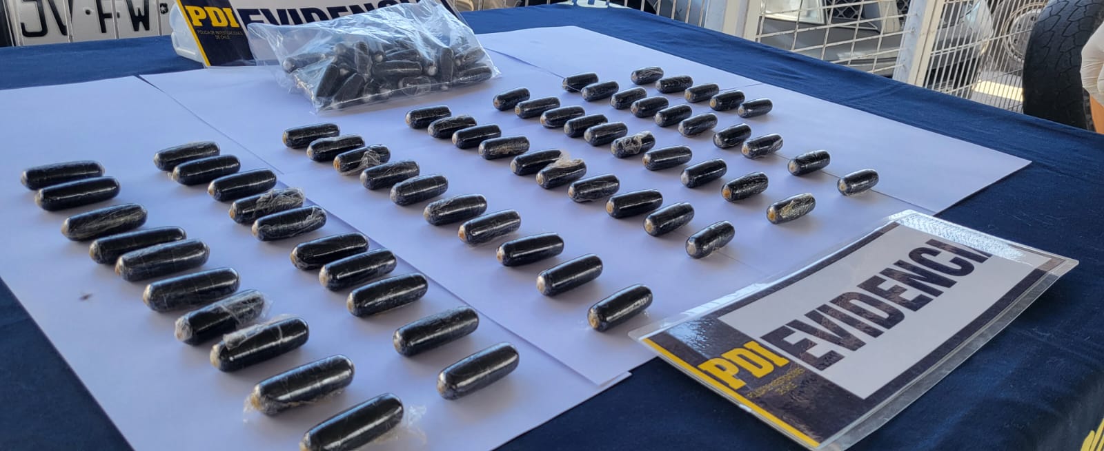 PDI detiene a peruana con 110 ovoides de clorhidrato de cocaína que intentaba llevar a la capital￼