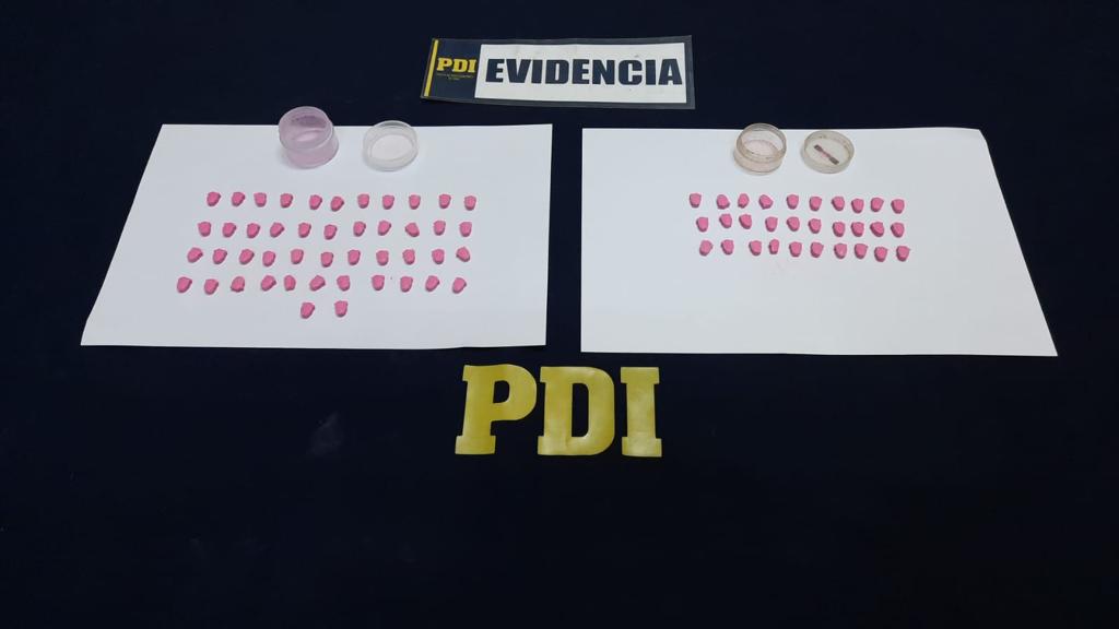 Detectives detuvieron en aeropuerto Chacalluta a un hombre que pretendía viajar ocultando 76 pastillas de éxtasis￼