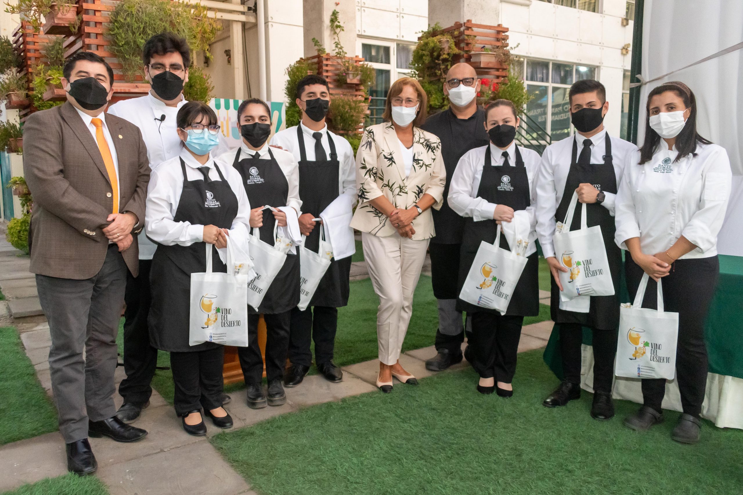 Conmemoran el Día Internacional de la Mujer con una cata del Vino del Desierto