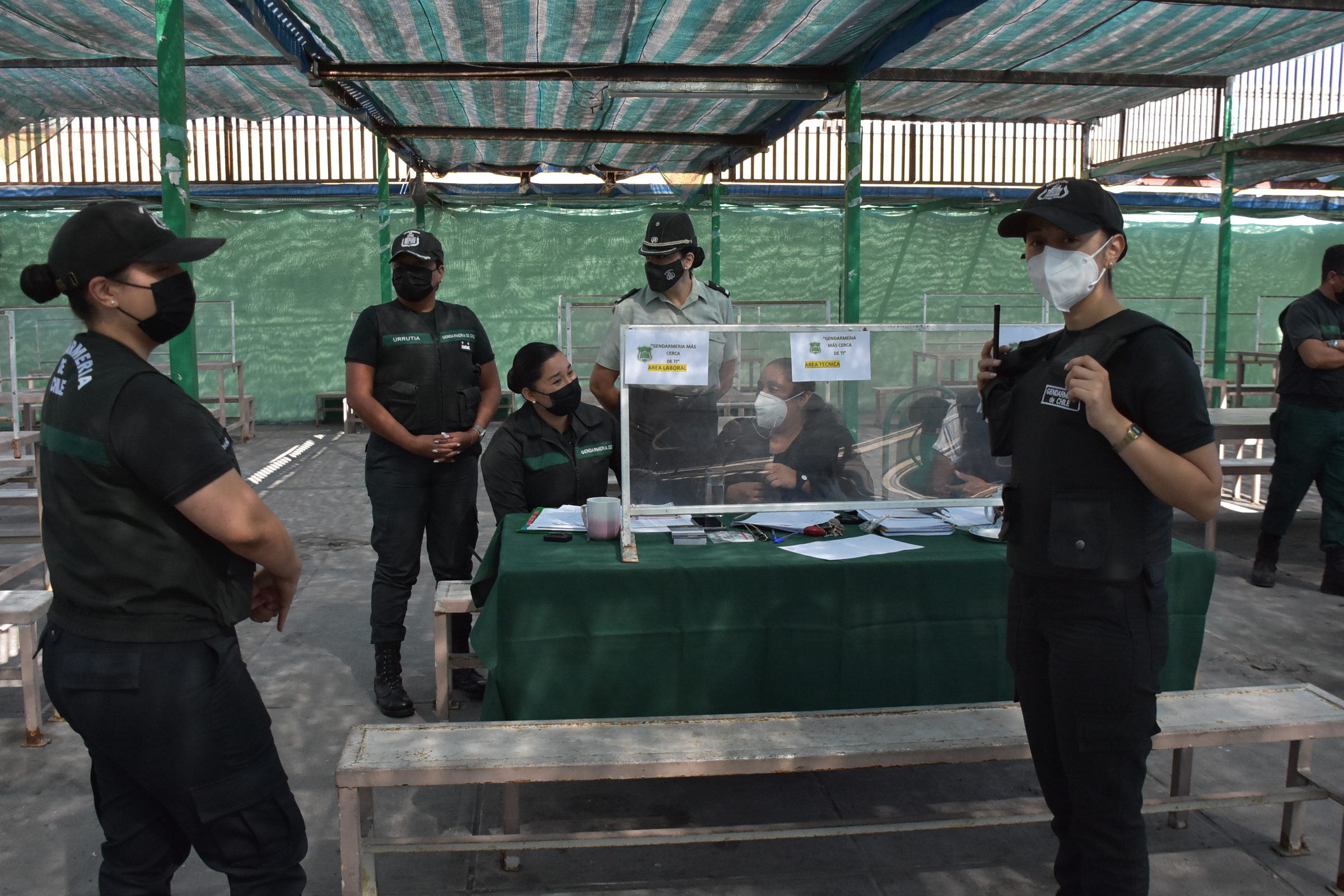 Gendarmería abrió la posibilidad que internas reciban respuesta a inquietudes