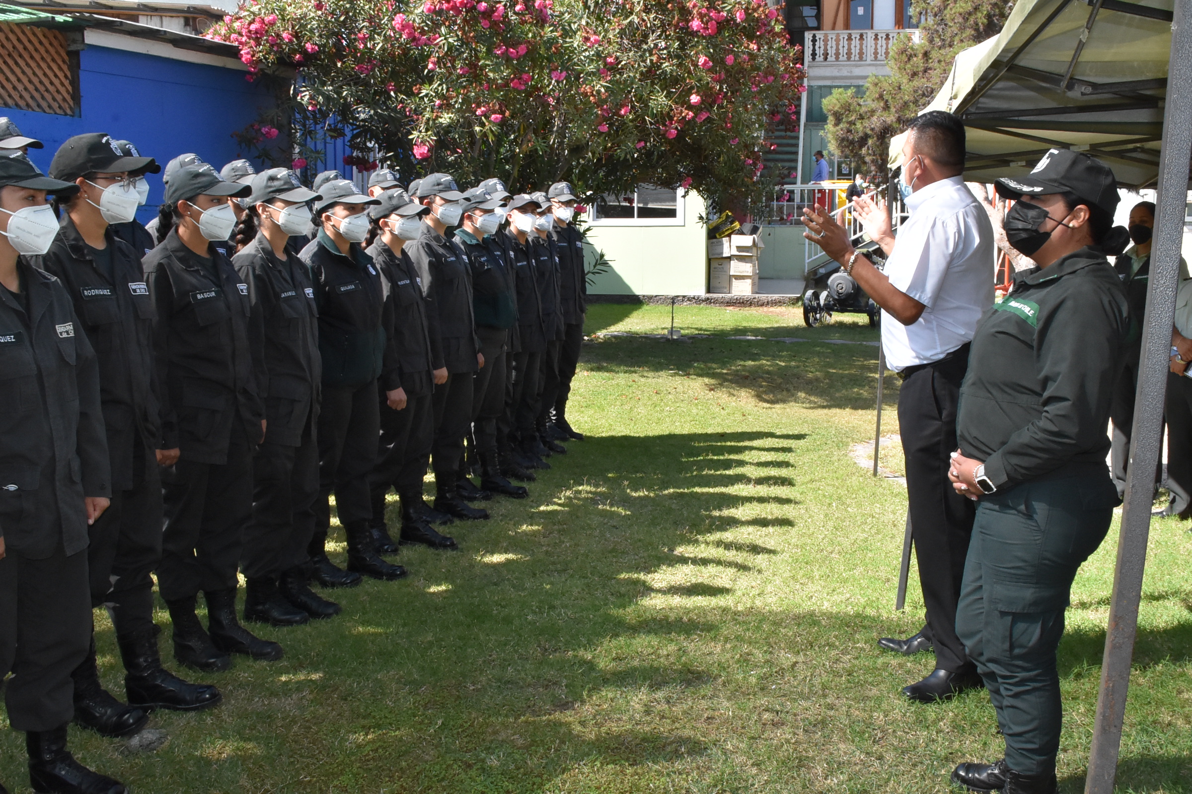 Directora regional de Gendarmería dio la bienvenida a nuevos funcionarios