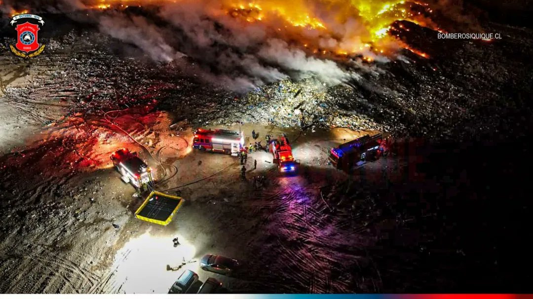 Municipalidad de Iquique presenta querella por incendio en ex vertedero El Boro