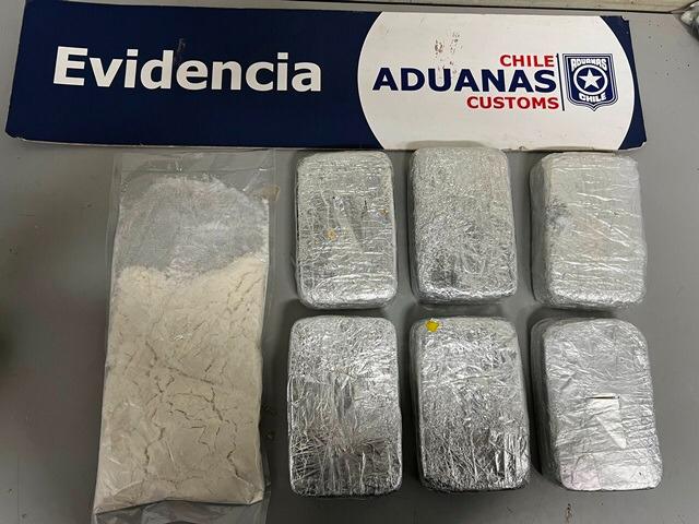 Aduaneros de Avanzada El Loa y Quillagua incautaron $1.095 millones en drogas