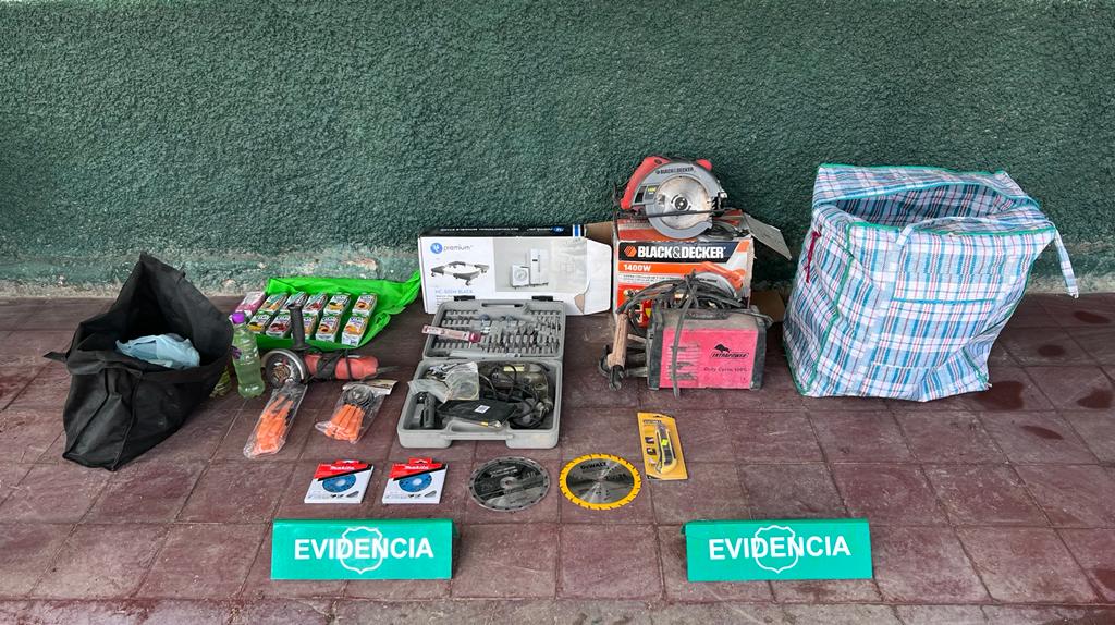 Carabineros detiene a 7 acusados por  delitos de robo en lugar habitado, receptación y orden vigente en Colchane