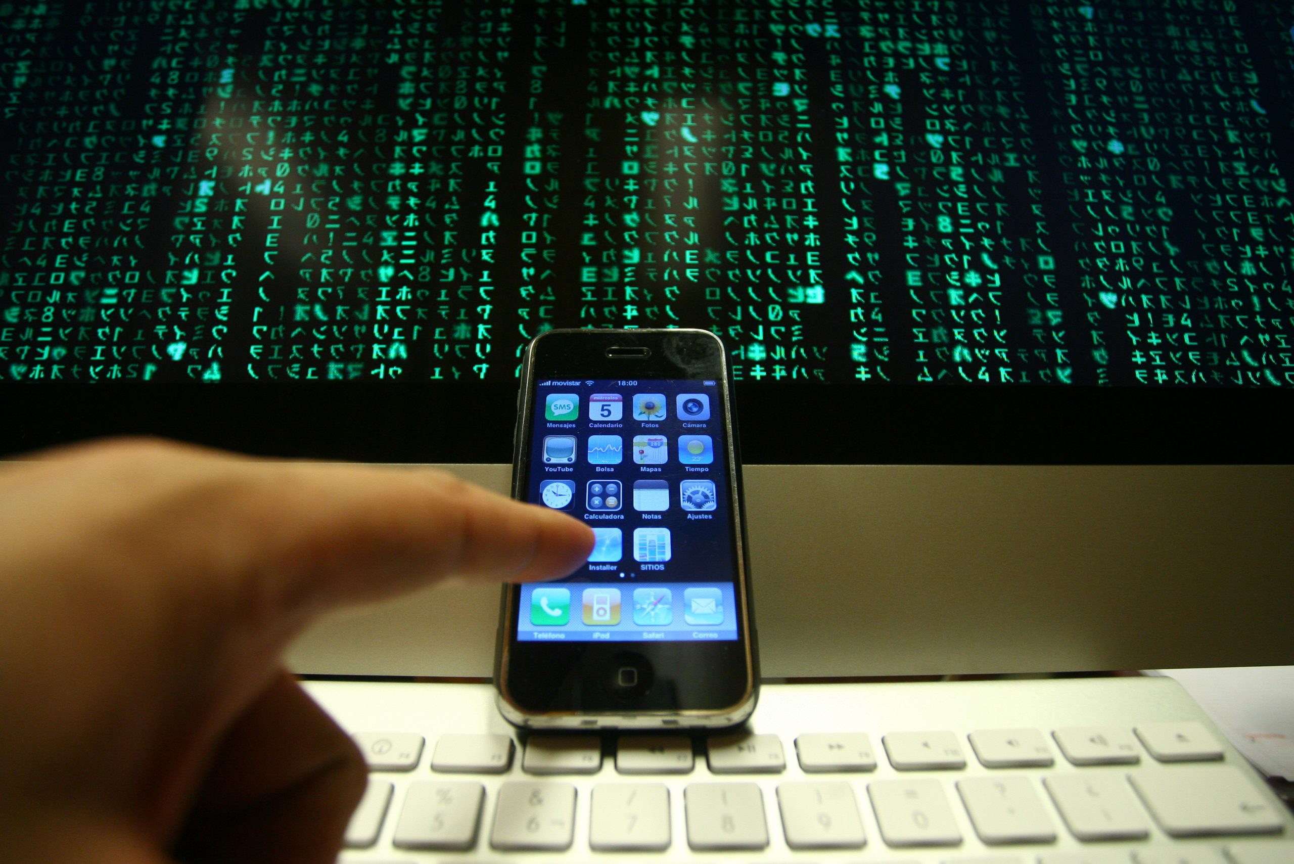 A ley proyecto que adecua normativa chilena sobre ciberdelitos