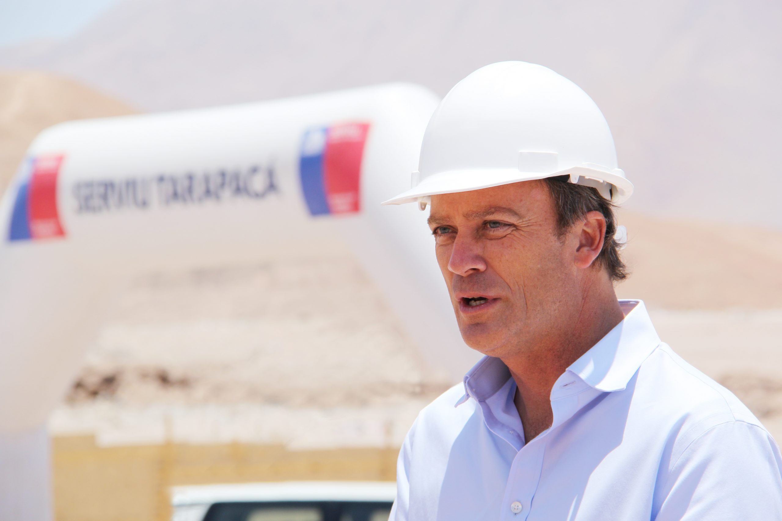  Ministro Felipe Ward anuncia más de 100 familias beneficiadas con la Tarjeta Banco de Materiales en la región de Tarapacá