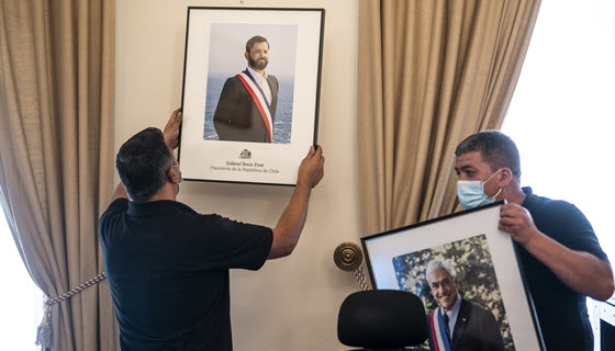 Palacio de La Moneda reemplaza fotografía oficial del Presidente de la República