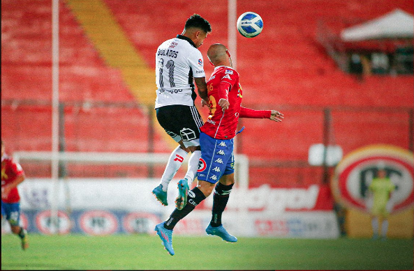 Unión Española venció a Colo Colo 2-1