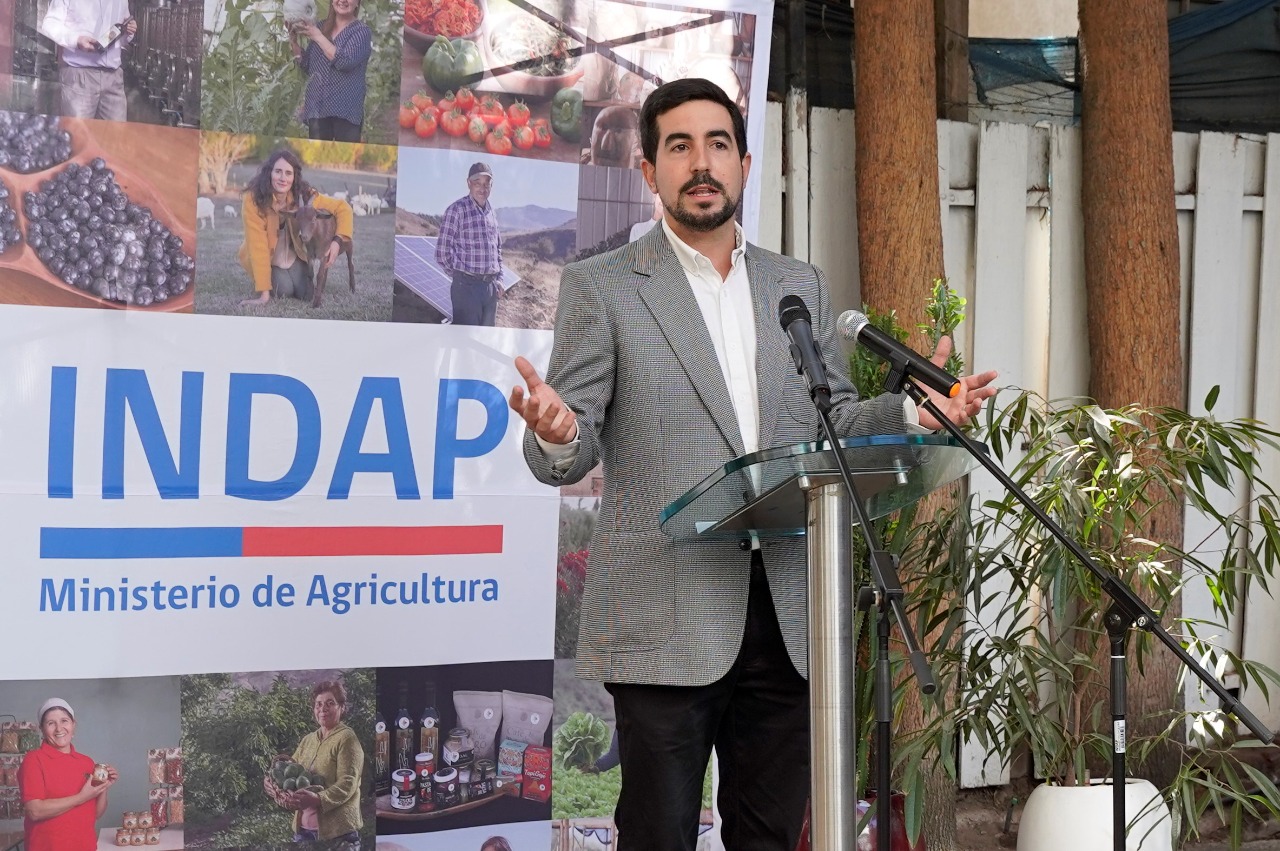 “Pongo mi corazón a disposición de la institución”: Asume nuevo director nacional de INDAP￼