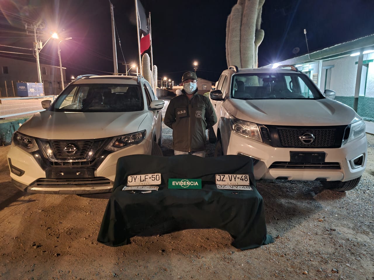 Detenidos en cruce de Puchuldiza por falsificación y uso malicioso de instrumento público y receptación de dos vehículos