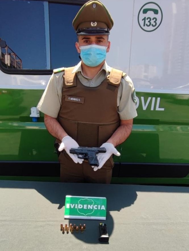 Cuatro detenidos por porte de arma de fuego en sector Playa Primeras Piedras