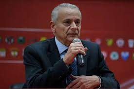 Golpe de Javier Castrilli a los árbitros: Desvinculó a once jueces y ’amenaza’ con reemplazos extranjeros