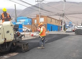 Aguas del Altiplano avanza en la reposición de pavimentos en comuna de Iquique