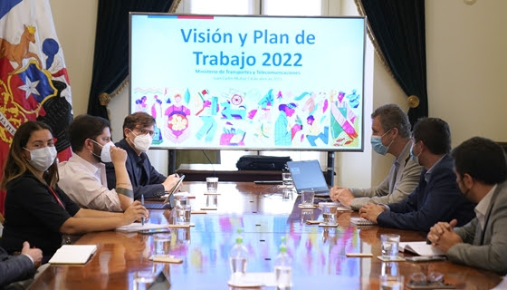 Presidente Boric encabezó reunión con Ministerio del Transporte