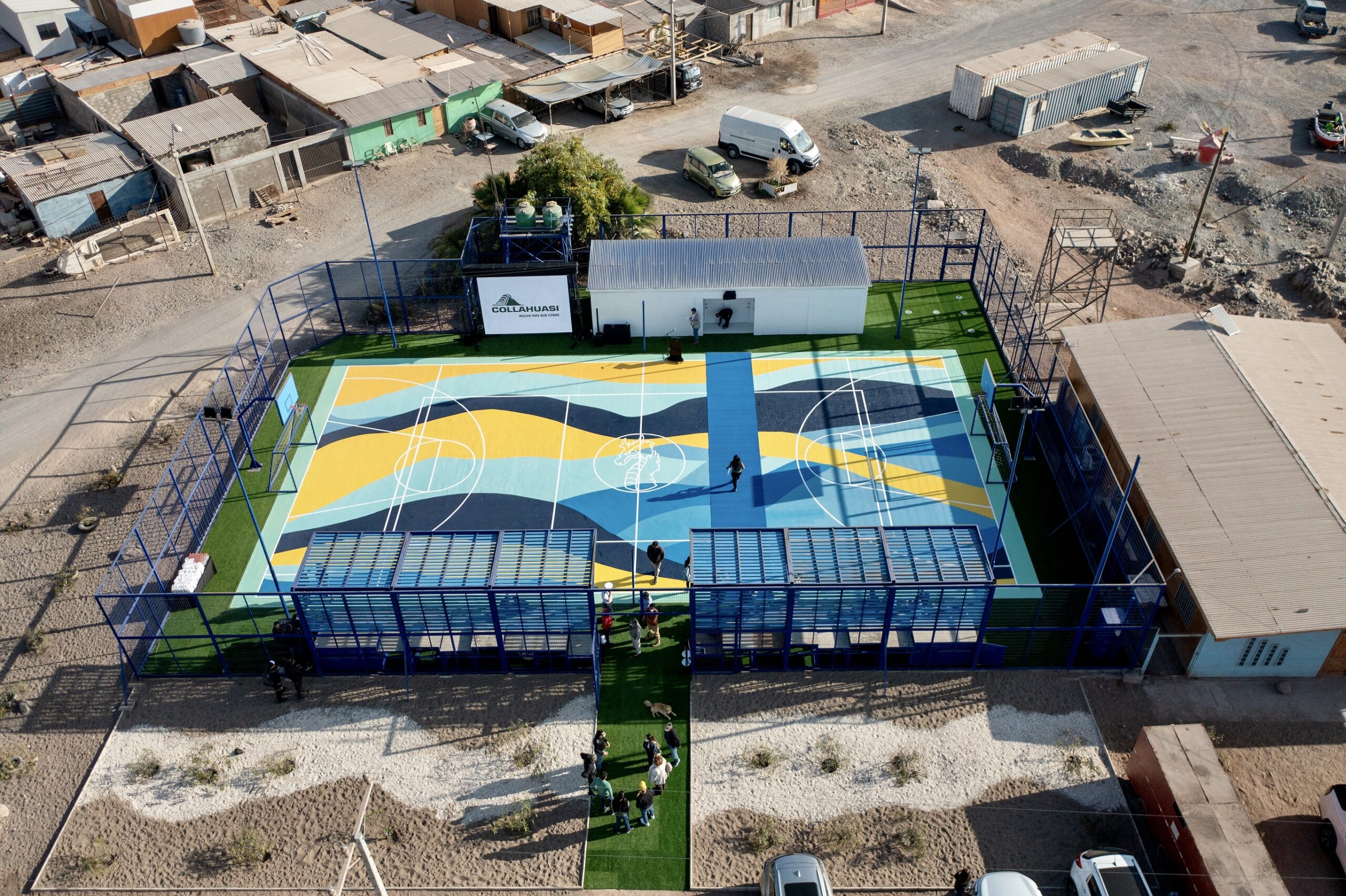 Vecinos de Caleta Caramucho y Collahuasi inauguran multicancha para fomentar la práctica de disciplinas deportivas￼