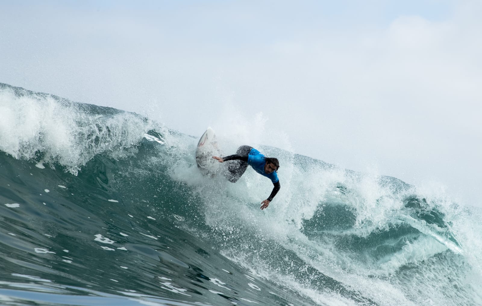 Guillermo Satt llega a las definiciones del Quiksilver/Roxy Iquique Pro Surf 2022