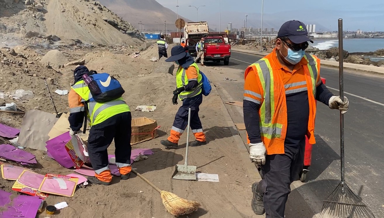 Operativo de limpieza realizado en el sector de Marinero Desconocido tras situación constatada de mercadería abandonada