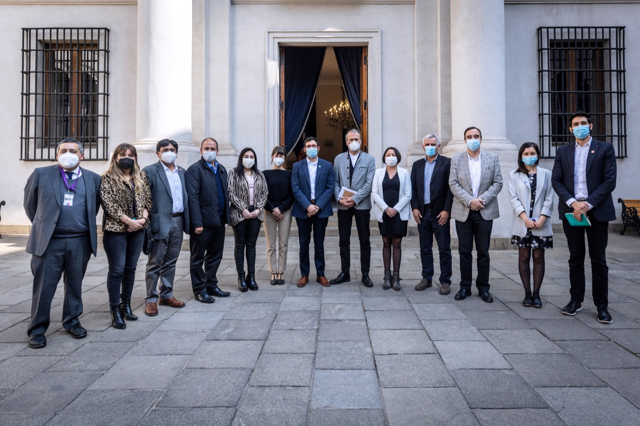 Subsecretario Crispi se reunió con Asociación de Gobernadores (as) para coordinar el trabajo conjunto por la descentralización