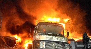 ORT de la CAM destruye maquinaria durante ataque incendiario a faena forestal en la comuna de Lumaco