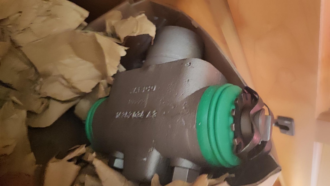 Aduaneros detectan contrabando en casa rodante; venía desde puerto belga Zeebrugge.